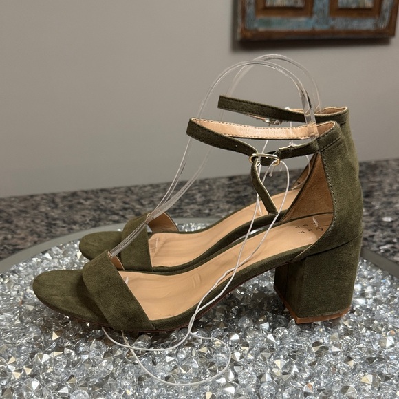 a new day Olive Block Heel Sandals - Picture 5 of 15